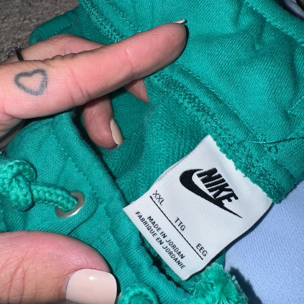 Nike Teal Hoodie & sweat pant - Picture 5 of 5